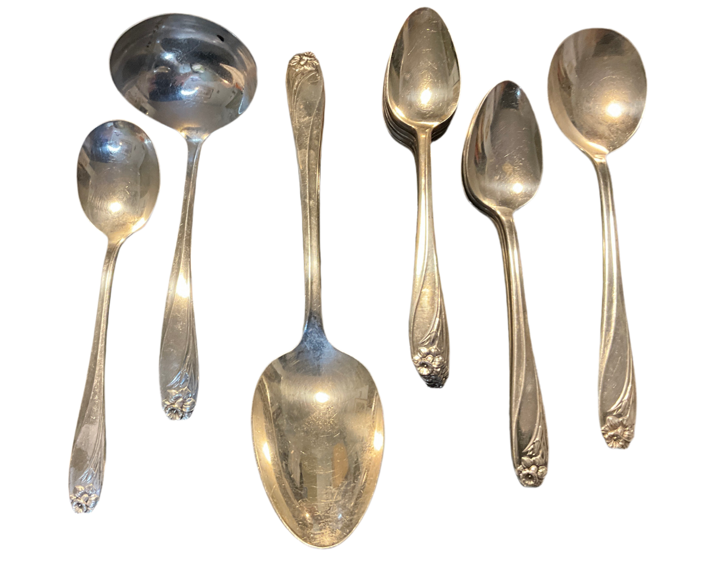 1847 Rogers Bros “Daffodil” Silverplate Flatware Set – 1950 Pattern – 49 Pieces – Mid-Century Elegance
