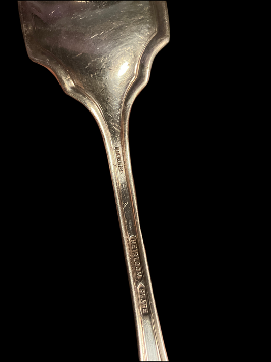 Antique 1920 Silverplate Flatware – 36 Piece Lot (Herloom Plate, Pat. Mar. 1920)
