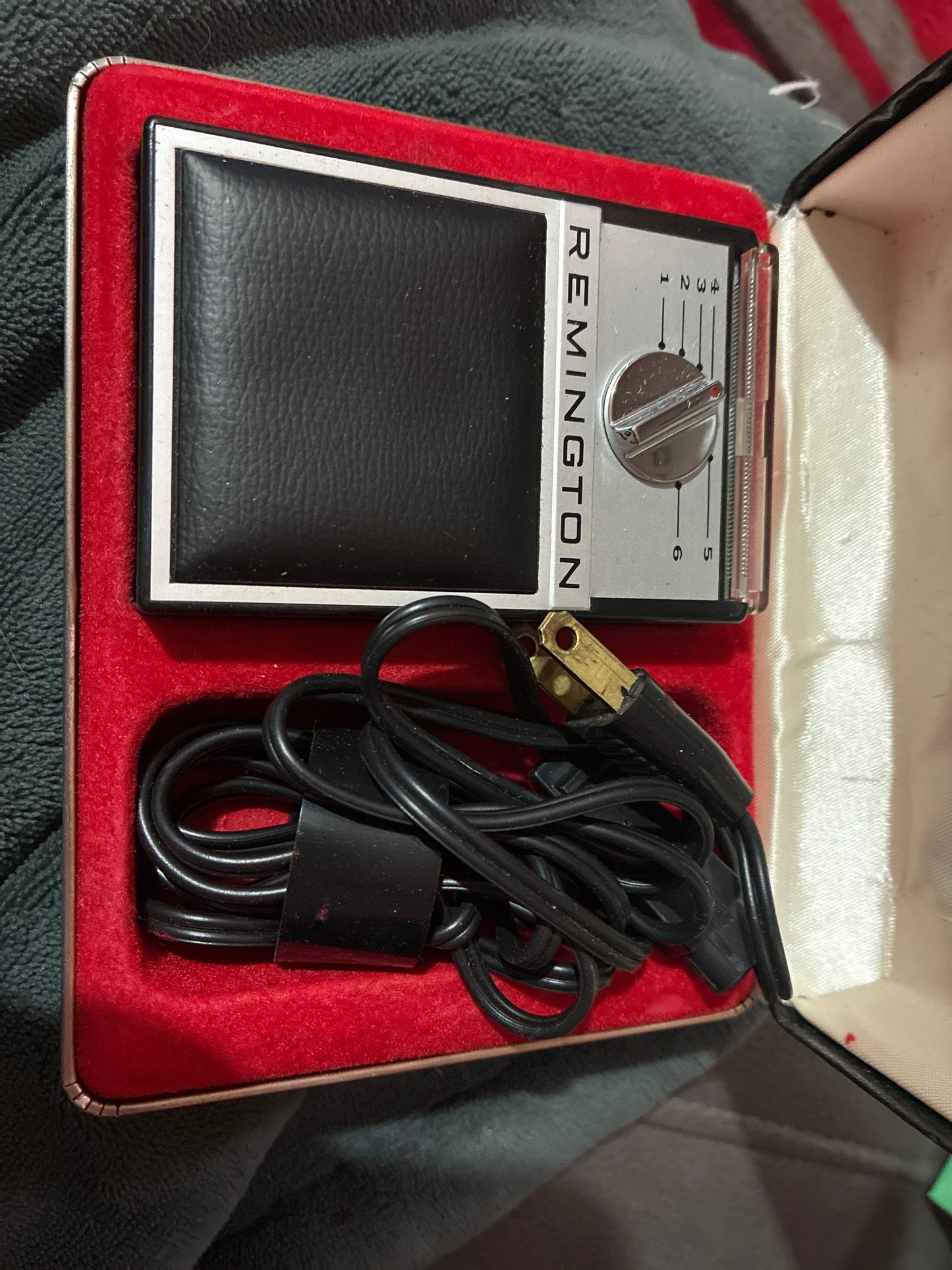 Vintage Remington 200 Selectro Electric Shaver With Original Case & Box